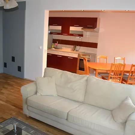 Apartment Riia Mnt 83